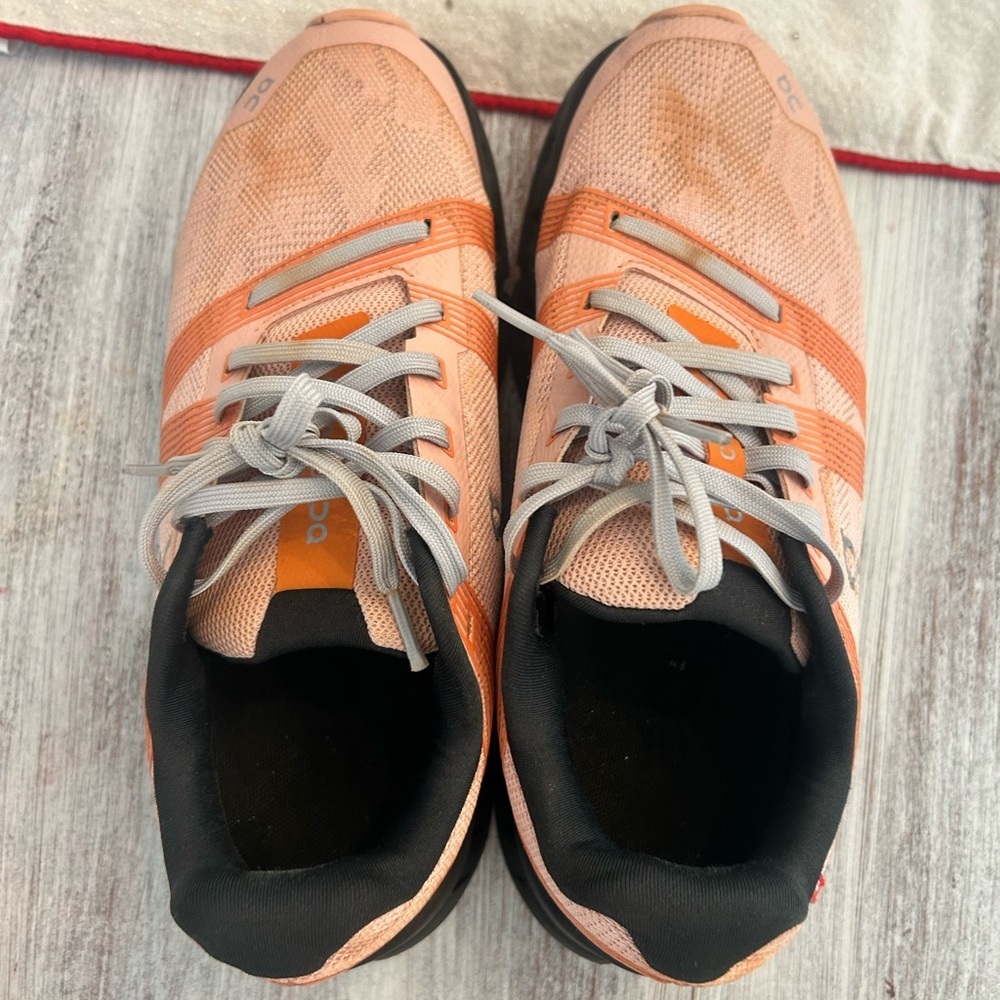 On Running Cloud 5 Sneakers Women’s 6.5 Pink Coral Athletic Shoes - Picture 4 of 5